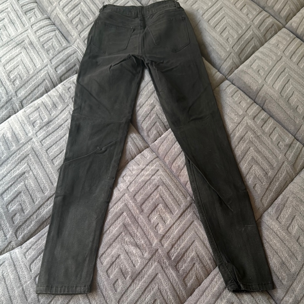 Stylish Black Skinny Jeans - Picture 4 of 4